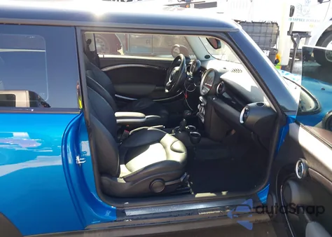 2009 Mini Cooper S из США, поврежденный, VIN WMWMF73519TW86011